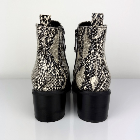 Blondo Women's Elvina Snake Print Leather Ankle Boots Gray Size 8.5 - Picture 8 of 11